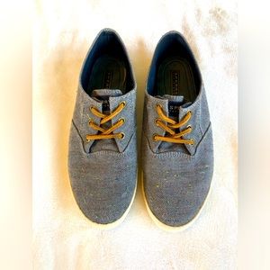 Sperry lace up loafers. Size 9